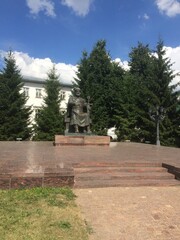 Юрий Долгорукий памятник