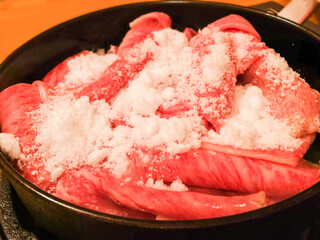 調理中のすき焼き
