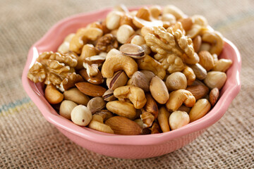 Cashews, pistachios, almonds, walnuts, hazelnuts. Mixed nuts.