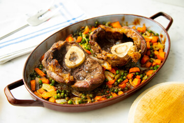 Baked ossobuco baked with vegetables