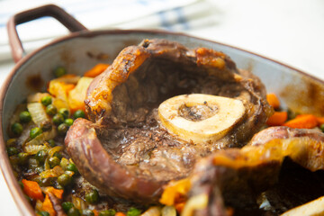 Baked ossobuco baked with vegetables