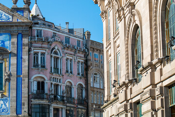Obraz premium Porto&nbsp;or Oporto&nbsp; is the&nbsp;second-largest city&nbsp;in&nbsp;Portugal&nbsp;and one of the&nbsp;Iberian Peninsula's major urban areas. Porto is famous for &nbsp;Houses of Ribeira Square located in the historical center of Porto,