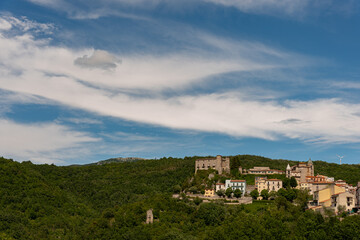Carpinone. Carpinone is an Italian town of 1,075 inhabitants in the province of Isernia in Molise....