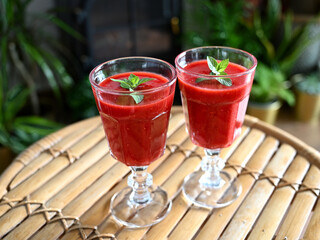 strawberries, fruit, shake, mint strawberries