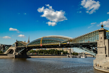 Bogdan Khmelnitsky bridge on a Sunny day.