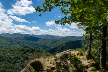 Vistas a las montañas en Artikutza, Navarra