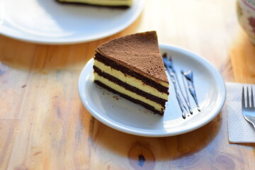 Torta tiramisu al chocolate, un clasico italiano a la hora del postre