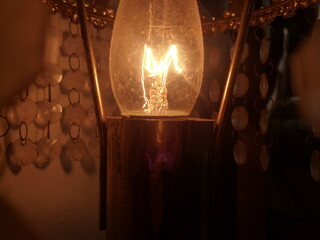 foco de una lampara decorada