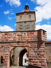 Oberes Tor Wolframs-Eschenbach Sandstein Franken Mittelfranken Stadttor Zwiebelhaube Haube Bayern Deutschland Kirchturm glasierte Keramik Ziegel Wappen   Mittelalter 