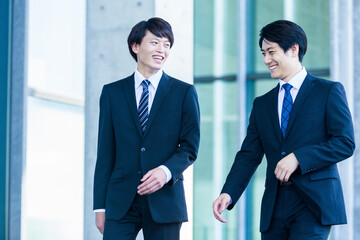 会話をするビジネスマン