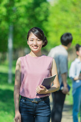 Fototapeta na wymiar 大学生のポートレート