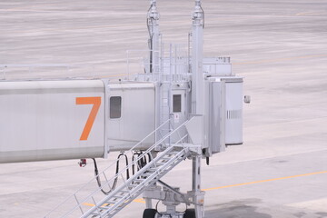 ボーディングブリッジ