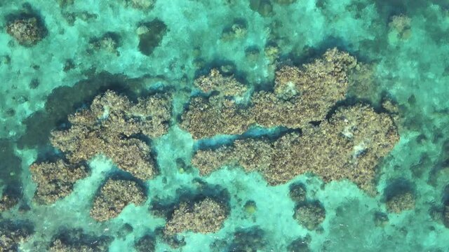 4Kドローン空撮・沖縄県・ 宮古島の美しい海