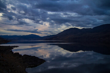 Fototapeta na wymiar Lake at dusk in the Canadian Rocky Mountains. 