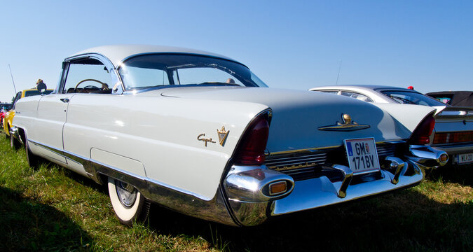 Vintage Chevrolet Caprice Limousine