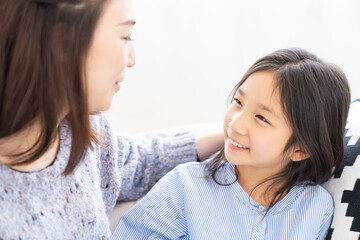 笑顔の親子