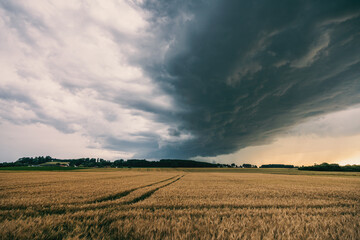 Bedrohliche Gewitterwolken