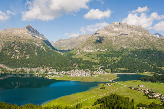 Silvaplana, Surlej, Julierpass, Oberengadin, Wanderweg, Silvaplanersee, Champf&egrave;rsee, Piz Julier, Alpen, Corvatsch, Bergbahn, Seenplatte, Wassersport, Graub&uuml;nden, Sommer, Schweiz