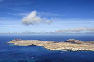 Fototapeta na wymiar view of Graciosa Island from Mirador del Rio, Lanzarote Island