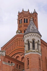 Fototapeta na wymiar Clocher église Sainte-Catherine