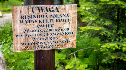 tablica informacyjna o niebezbieczeństwie © Franciszek