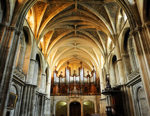 Interior Cathedral of Saint Andrew, Bordeaux Gironde France
