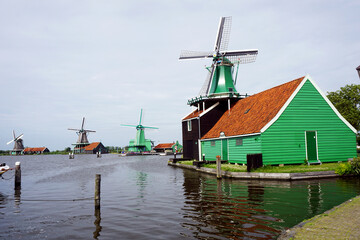 Fototapeta na wymiar Holland, the windmills of Zaanse Schans