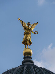 Fototapeta premium angel statue in dresden