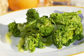 steamed turnip greens