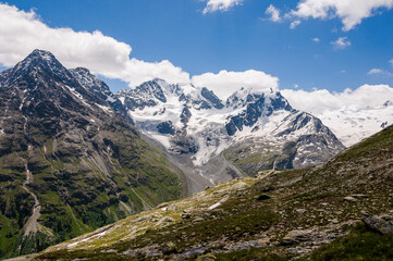 Obraz premium Piz Roseg, Piz Scerscen, Piz Sella, Wanderweg, Val Roseg, Fuorcla Surlej, Murtèl, Corvatsch, Gletscher, Piz Bernina, Tschierva Gletscher, Piz Tschierva, Engadin, Alpen, Graubünden, Sommer, Schweiz