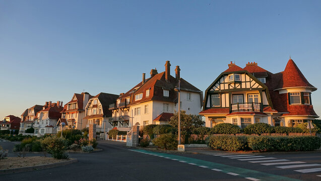 Maisons traditionnelles d'Hardelot sur la C&ocirc;te d'Opale en France