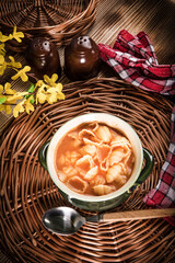 Fresh tomato soup with conchigliette.