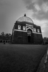 Fototapeta na wymiar Black and white Islamic Mausoleum in India 