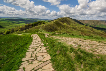 Lose Hill, Mam Tor, Castleton, Peak District National Park, England UK © KimberleyJane 