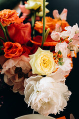 Beautiful wedding table decoration. Wedding flowers.