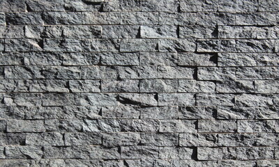Rivestimento di un muro in pietra naturale