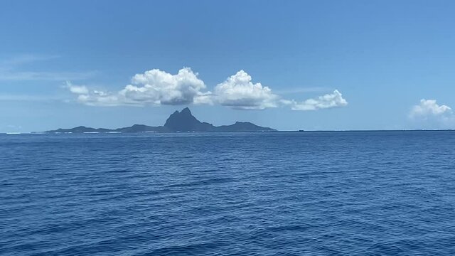 Montagne de Bora Bora, Polyn&eacute;sie fran&ccedil;aise