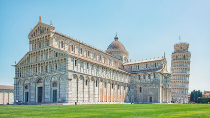 Fototapeta na wymiar Leaning Tower of Pisa, Italy