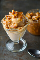 Ice cream with wet walnuts