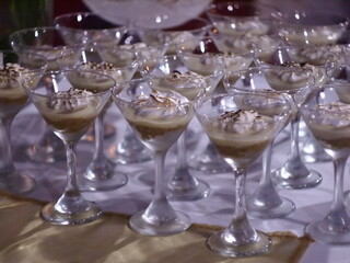 Postres, frutilla, chocolate, crema, frutas