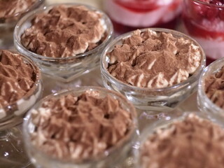 Postres, frutilla, chocolate, crema, frutas