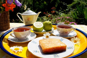 breakfast in the garden
