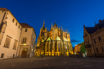 Fototapeta na wymiar St. Vitus Cathedral in Prague, Czech in the evening