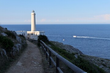 Otranto - Faro di Punta Palascia dal sentiero di accesso