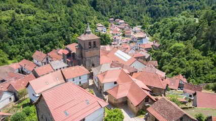 Fototapeta na wymiar aerial view of otsagabia rural town, Spain