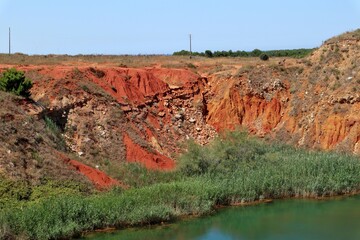 Otranto - Rupe del lago di bauxite