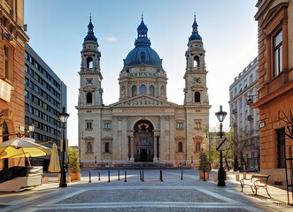 Fototapeta na wymiar Budapest - St. Stephen basilica