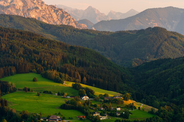 Höllengebirge vom Gahberg bei Weyregg am Attersee