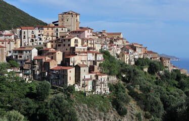 Fototapeta na wymiar Pisciotta - Panorama del borgo