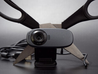 webcam with damaged scissors cable. personal space no tracking